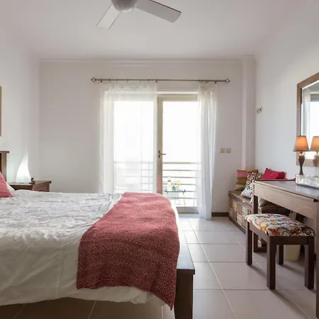 Sunny 2 Bed Spacious Tavira