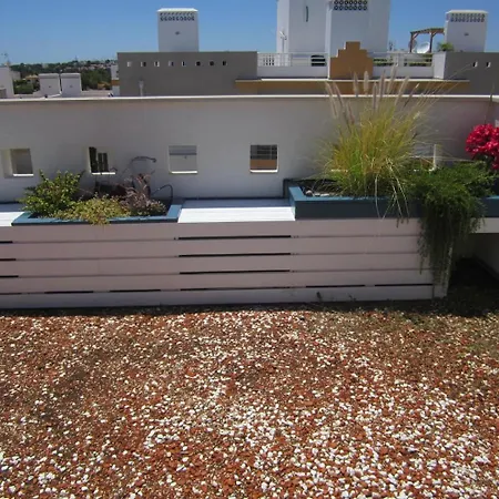 Sunny 2 Bed Spacious *